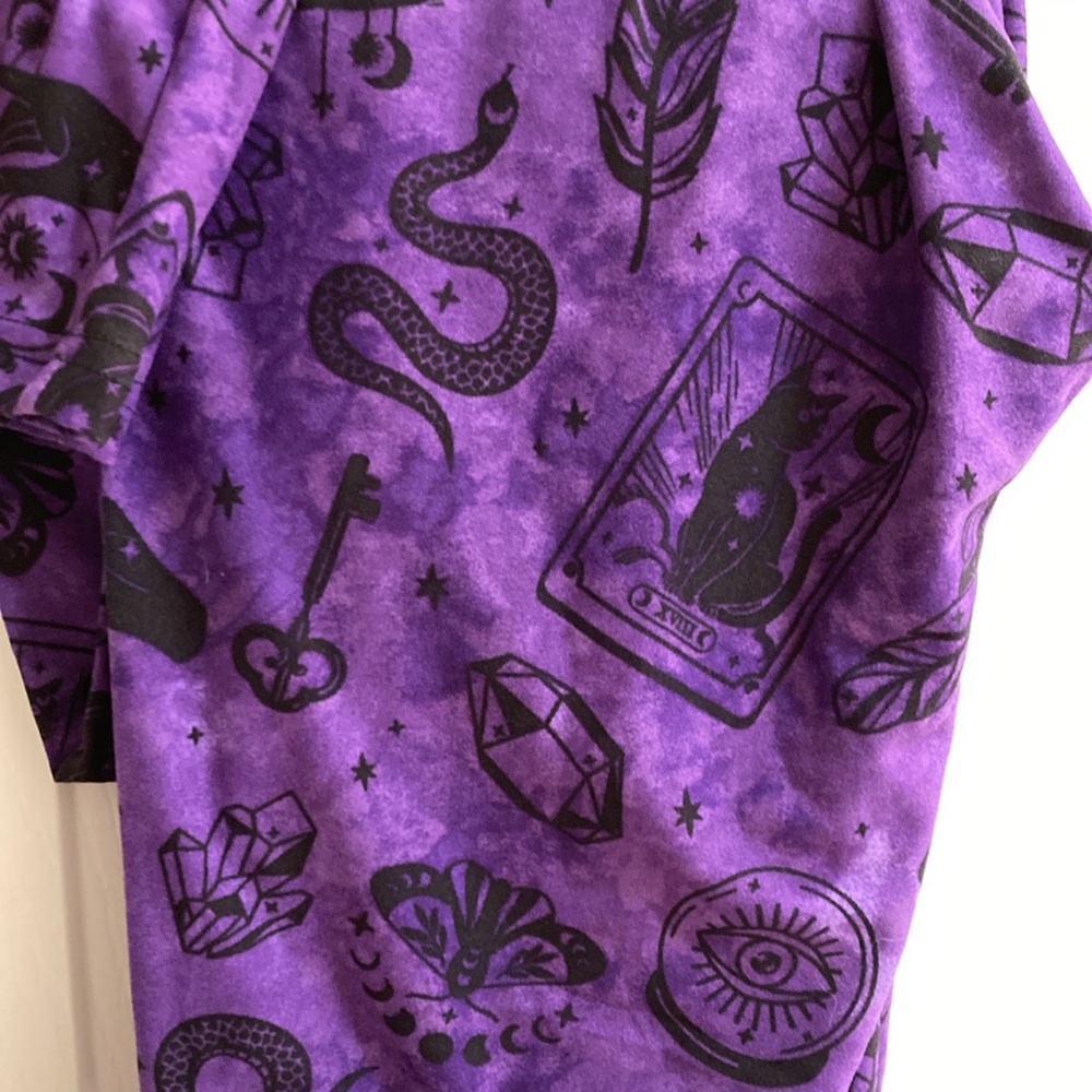 Purple Cat crystal leggings moth feather eye snake pants legging super soft 🔮